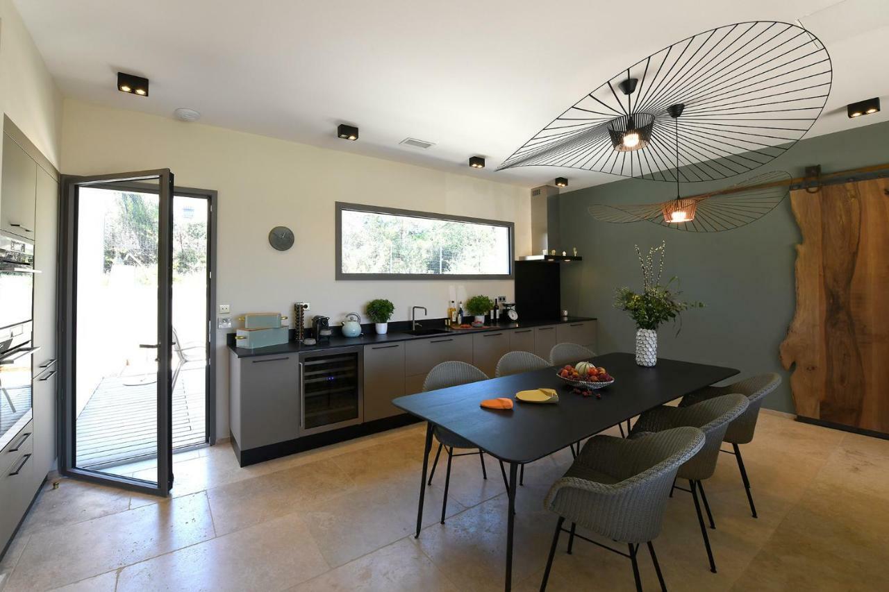 Les Loges En Provence 