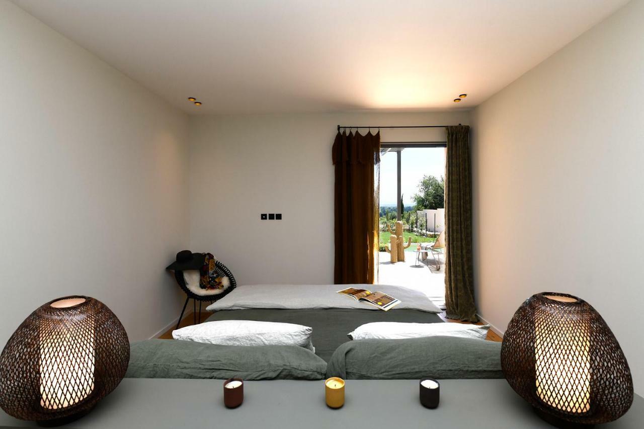 Les Loges En Provence Garrigue